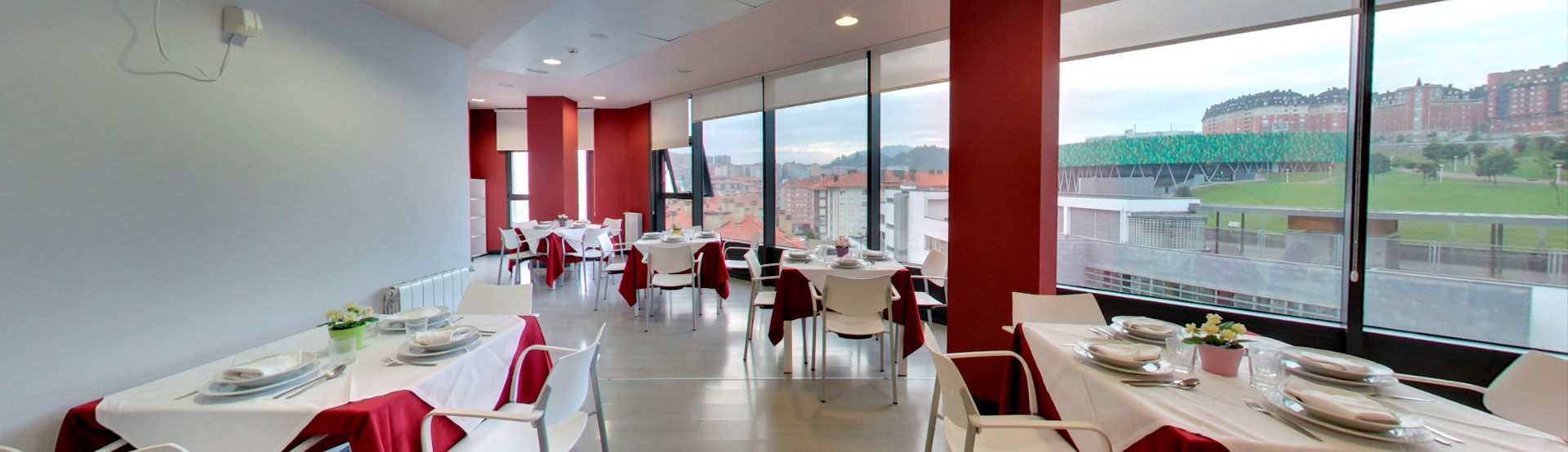 Residencia de ancianos. Residencia para mayores y tercera edad en el centro urbano de Bilbao Bizkaia